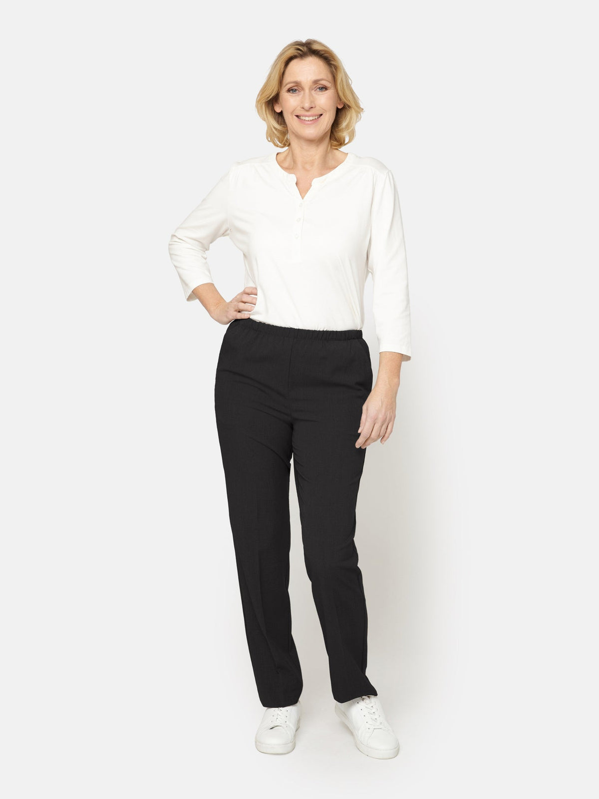 Sofie Bukser - Sort - Slim Fit / Elastik i Taljen