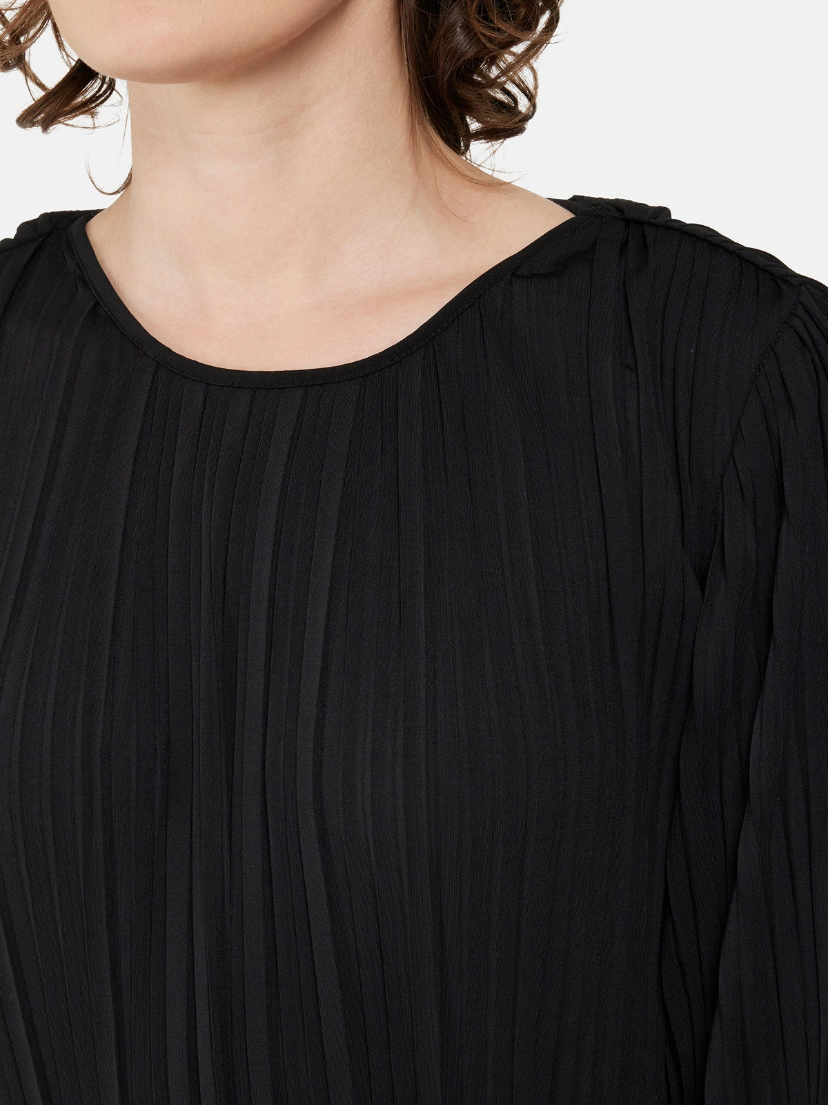 Kjole - Sort - Plisseret
