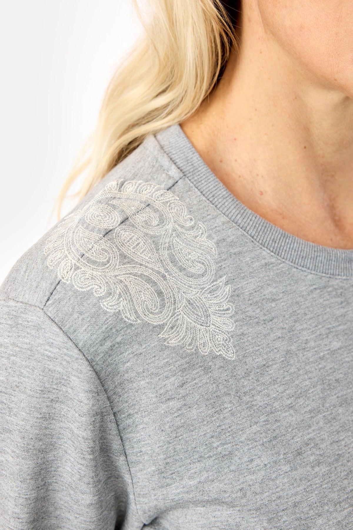 Langærmet Sweatshirt - Grå - Blonde Detalje