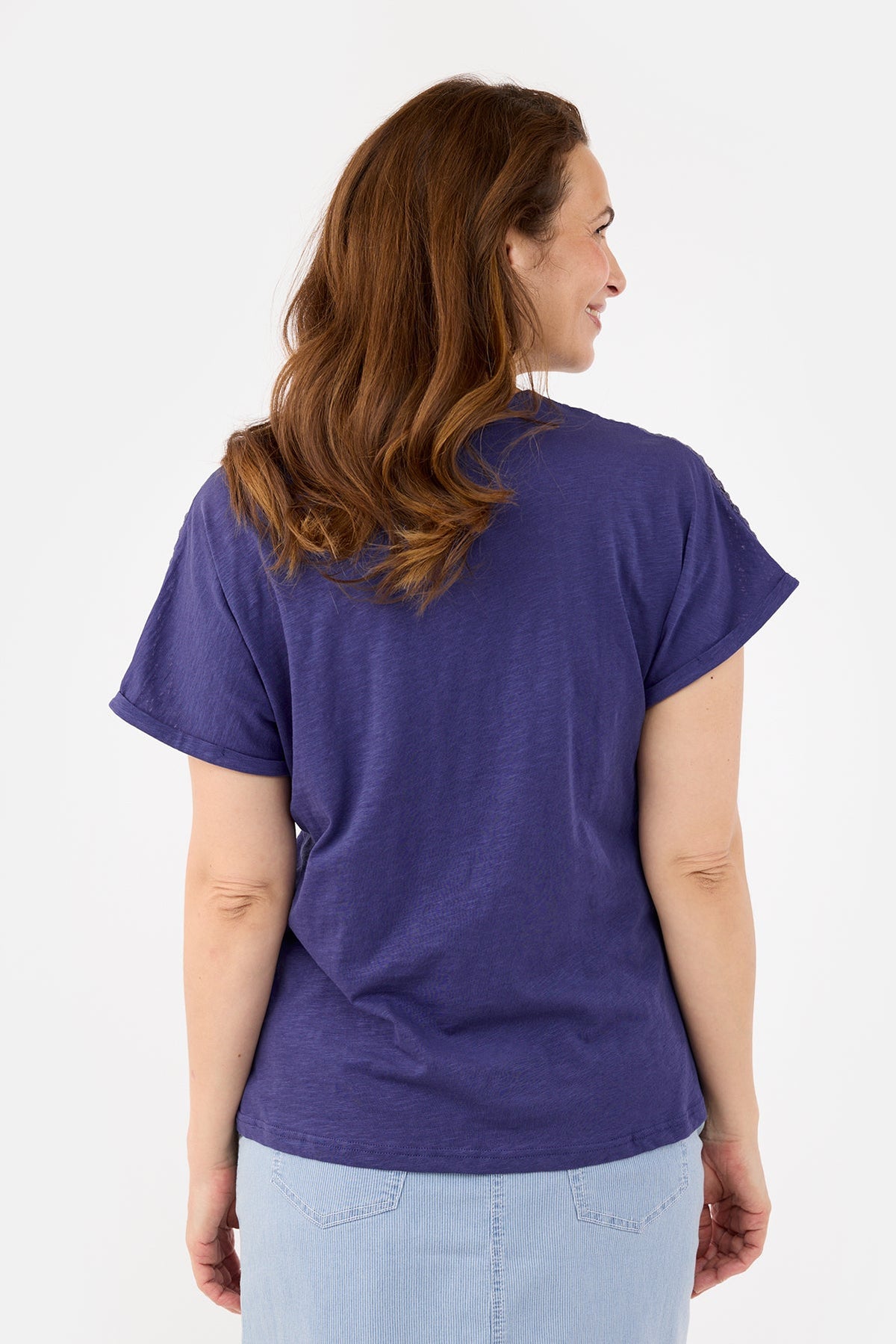 Kortærmet T-shirt - Mørkeblå - Blondeærmer