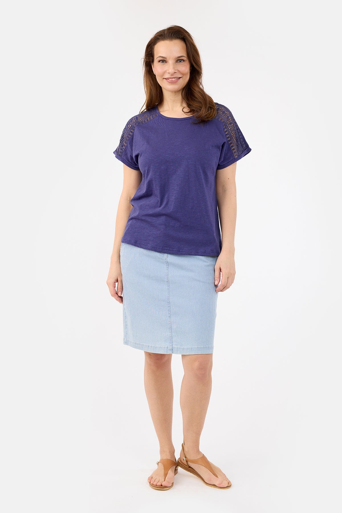 Kortærmet T-shirt - Mørkeblå - Blondeærmer