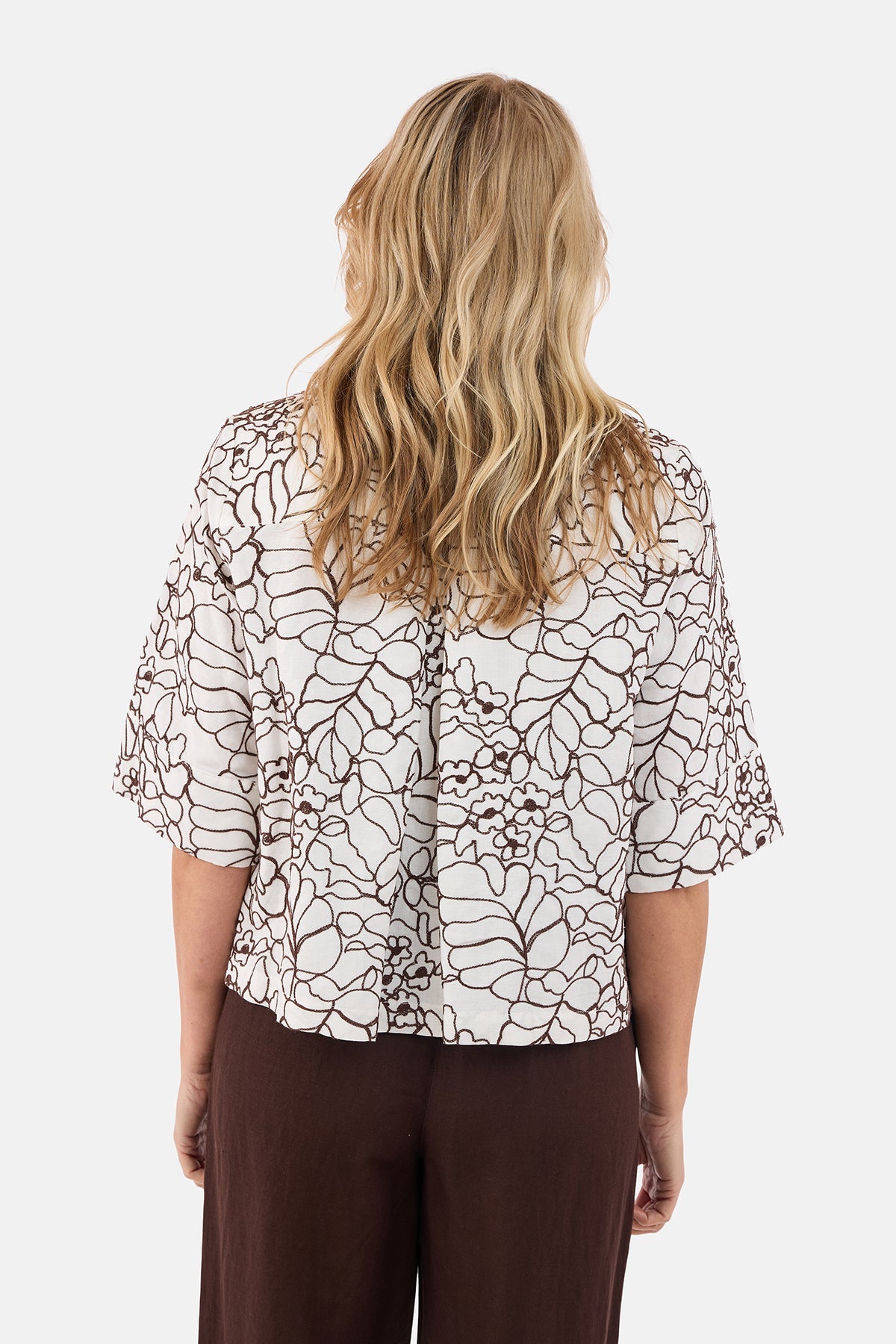 Let Jakke - Råhvid - Broderet Blomsterprint