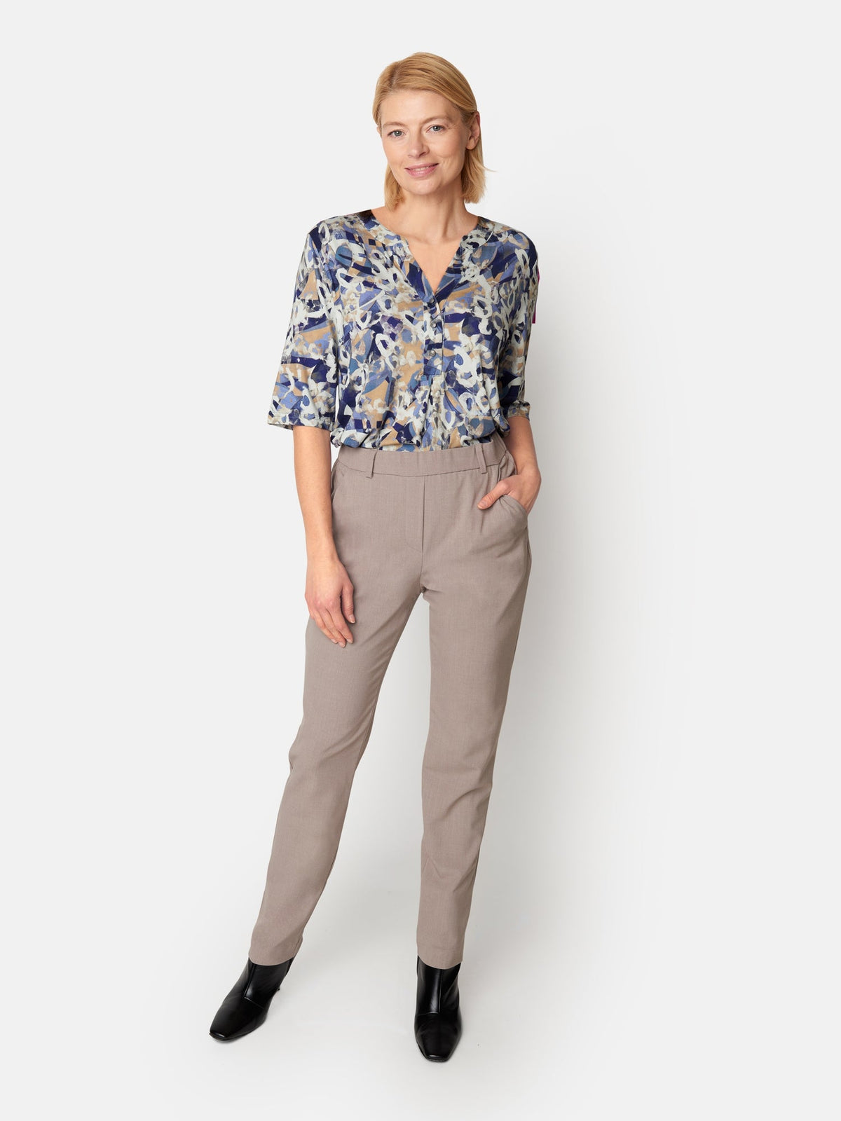 Sofie Bukser - Sand - Slim Fit / Elastik i Taljen