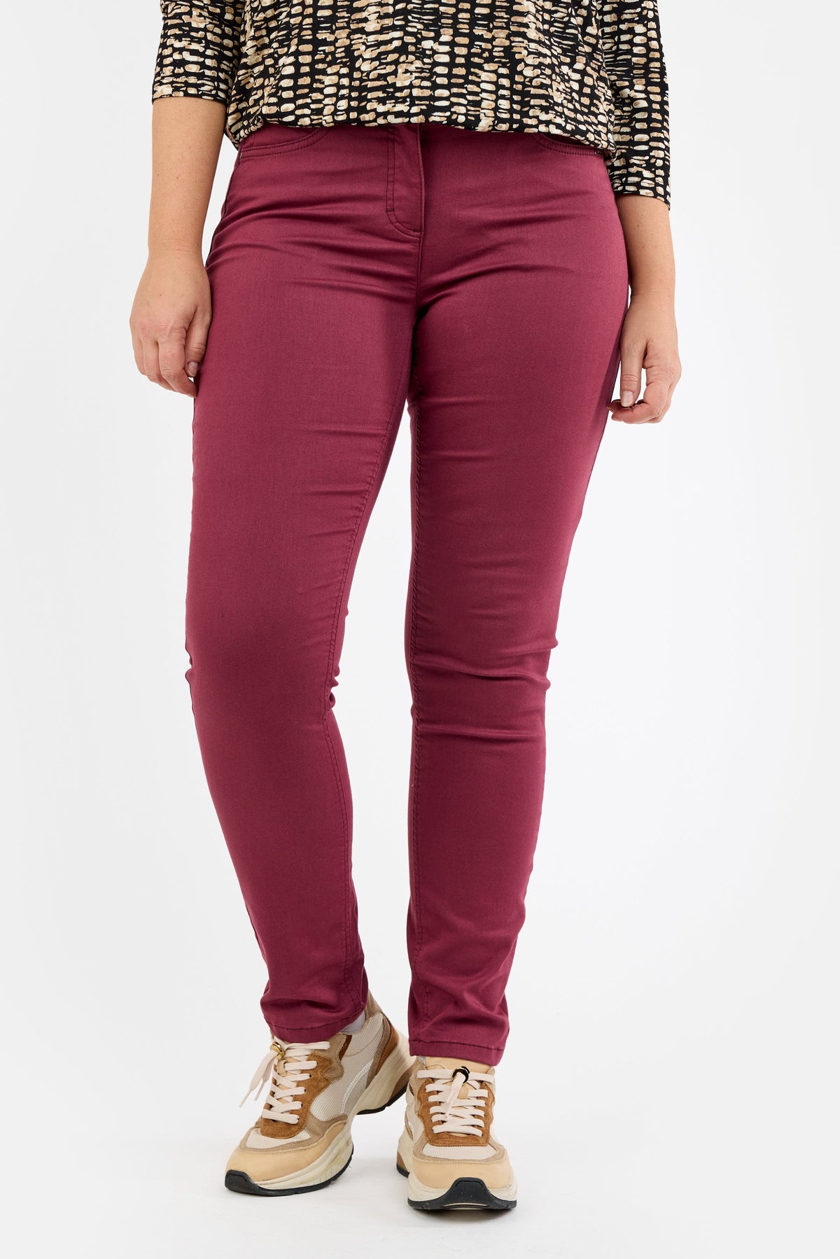 Madelaine Superstretch Jeans  - Bordeaux - Straight Fit