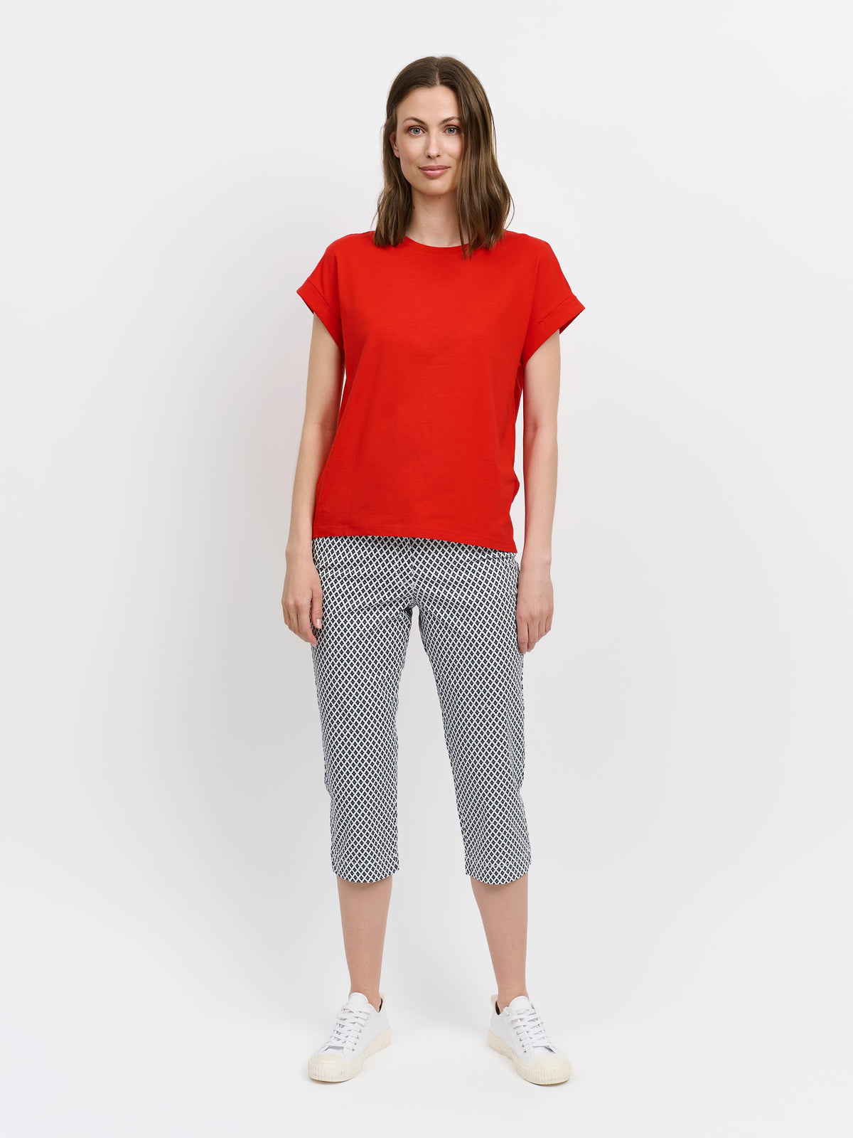 Kortærmet T-shirt - Mørk Rød - Med Opsmøg