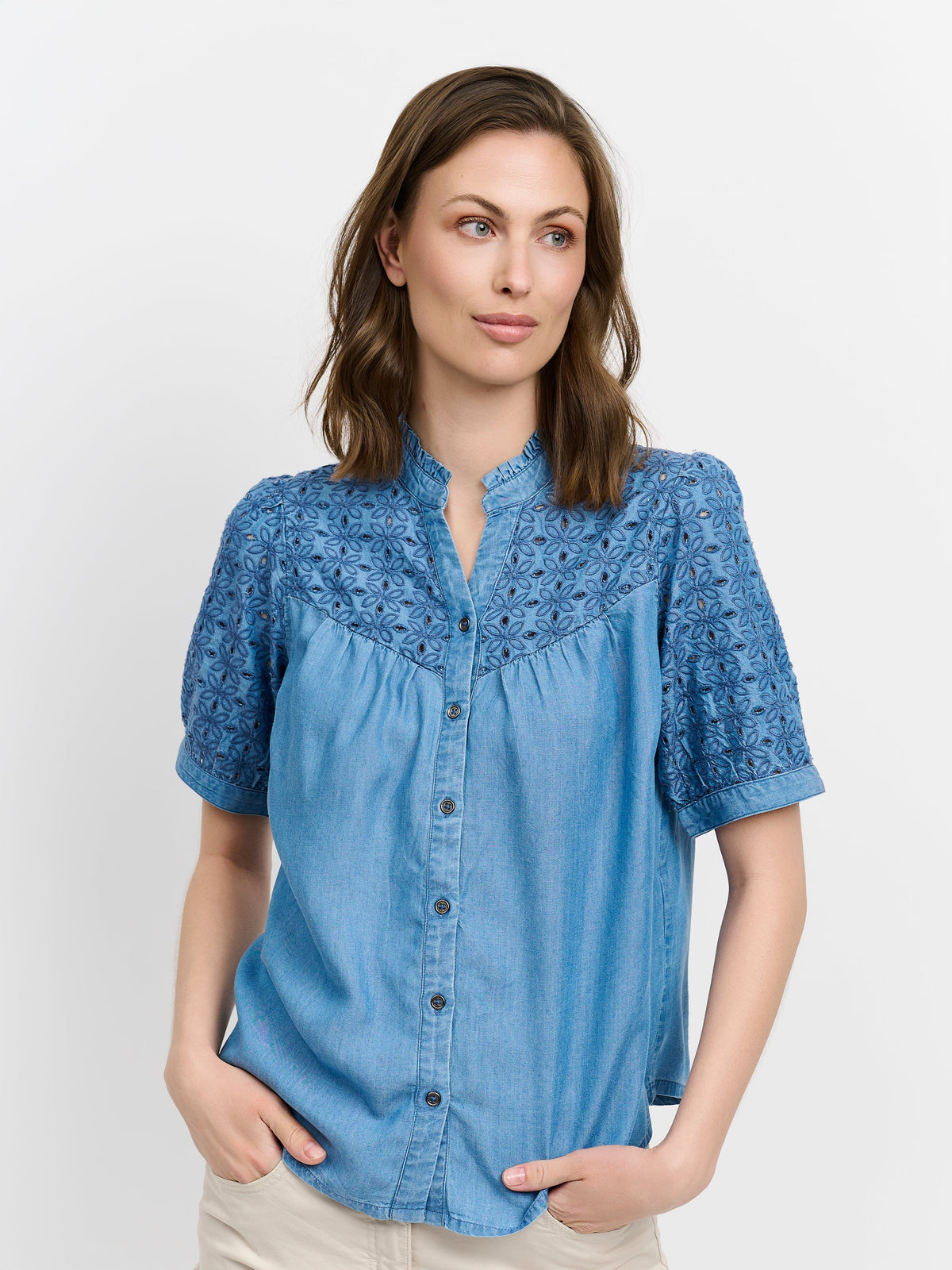 Kortærmet Denim Skjorte - Blå - Broderie Anglaise