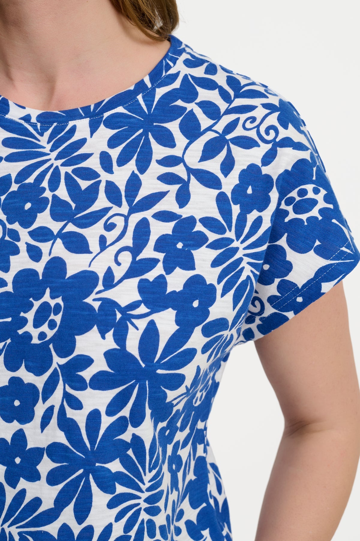 Kortærmet T-shirt - Blå - Blomsterprint