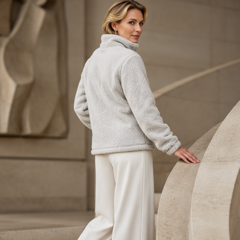 Liva | Lun oversized pullover med halv lynlås